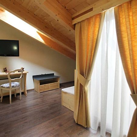 All'Albaro Agriturismo Salizzole Eksteriør bilde