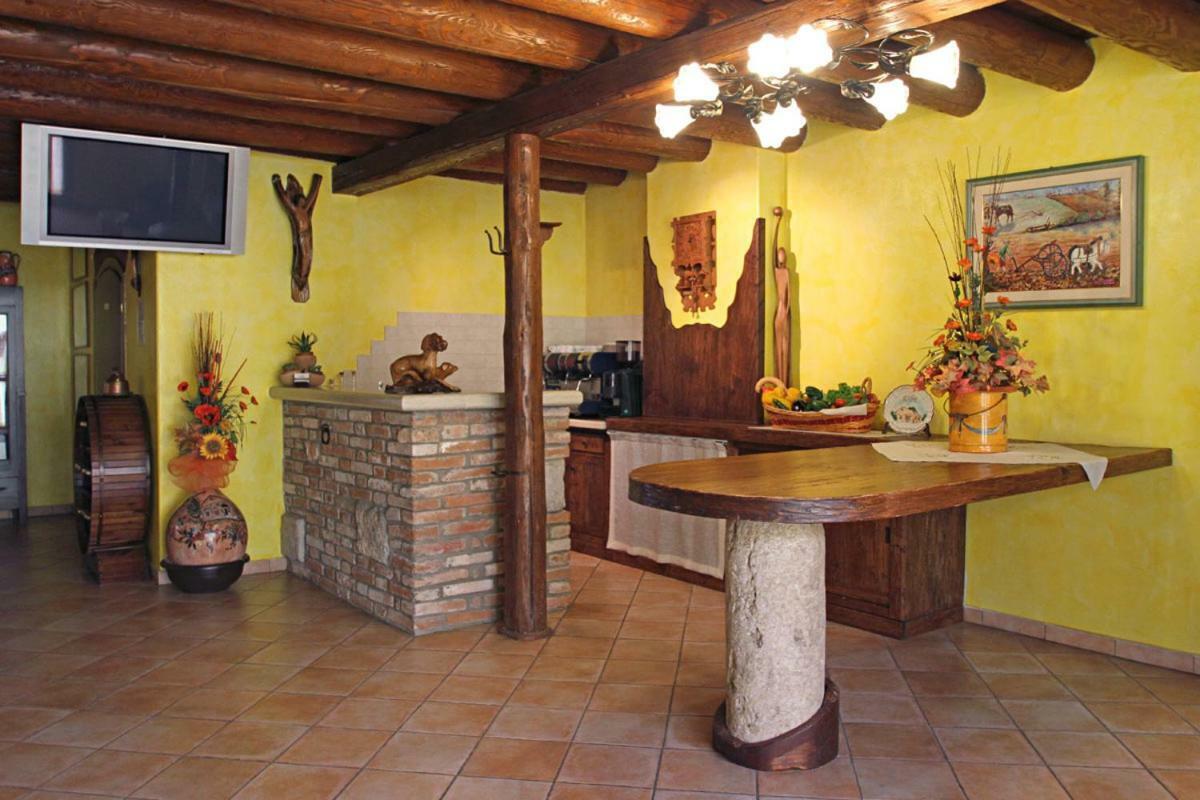All'Albaro Agriturismo Salizzole Eksteriør bilde
