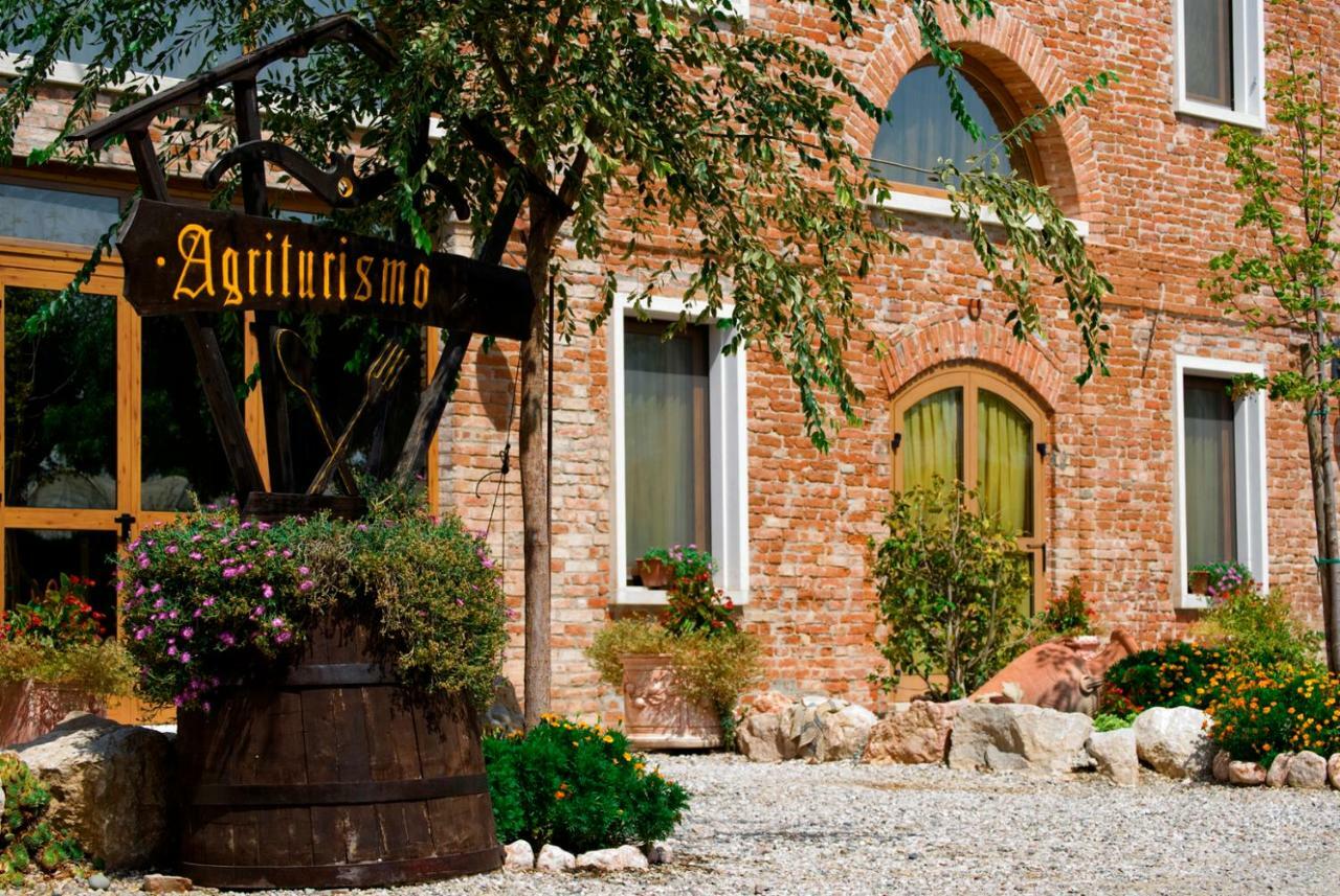 All'Albaro Agriturismo Salizzole Eksteriør bilde