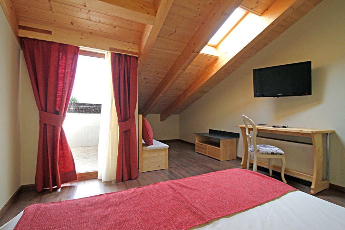 All'Albaro Agriturismo Salizzole Eksteriør bilde